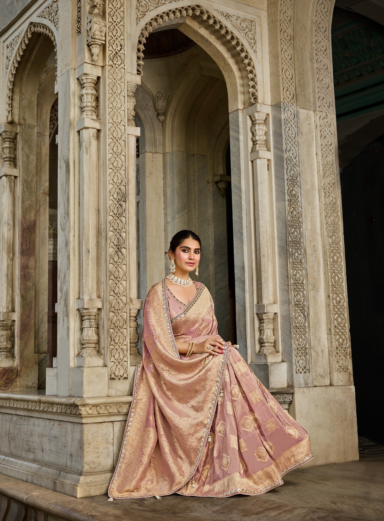 Elegant Mauve Viscose Saree - Krishree