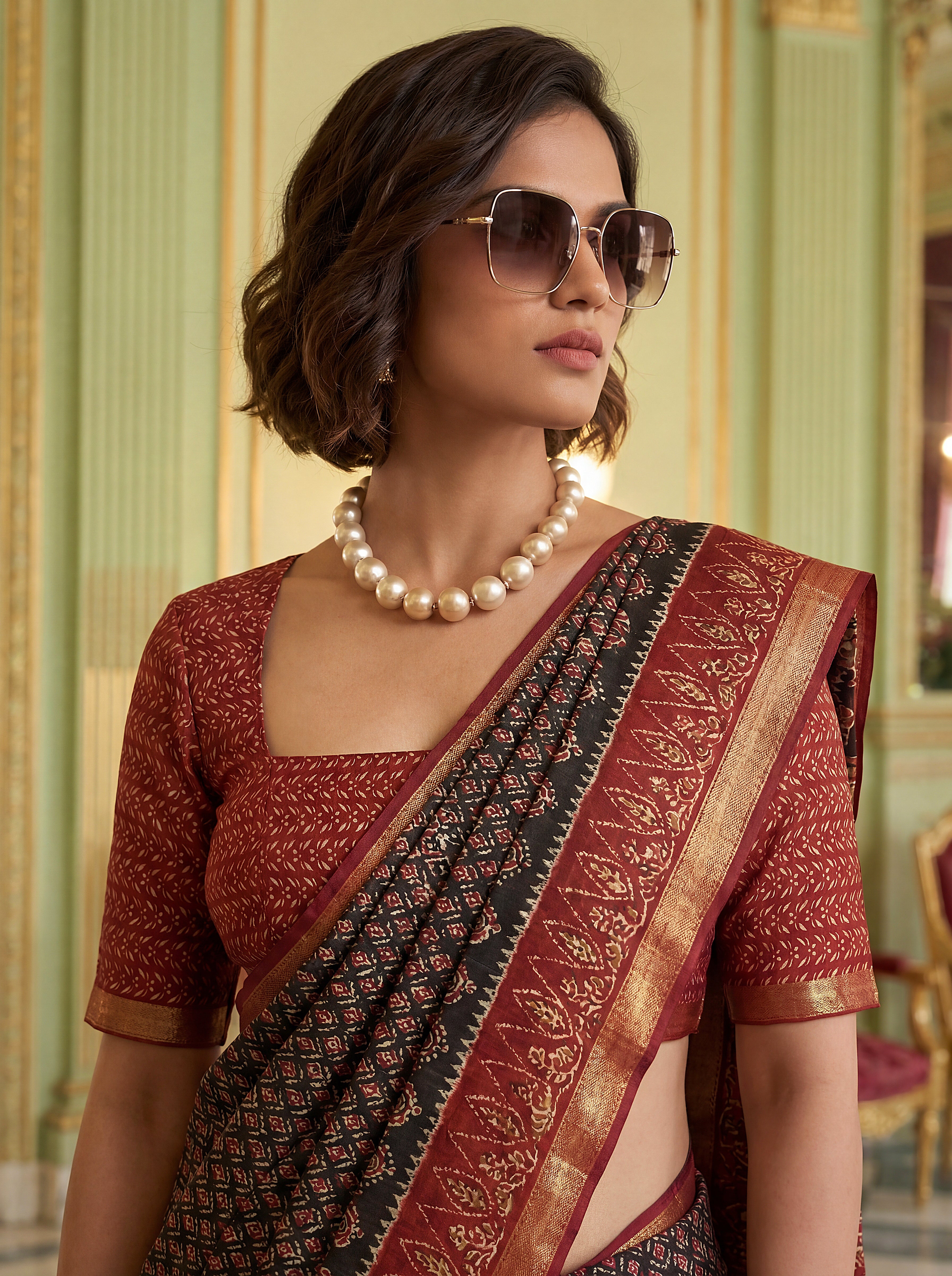 Geometric Motif Saree with Zari Border