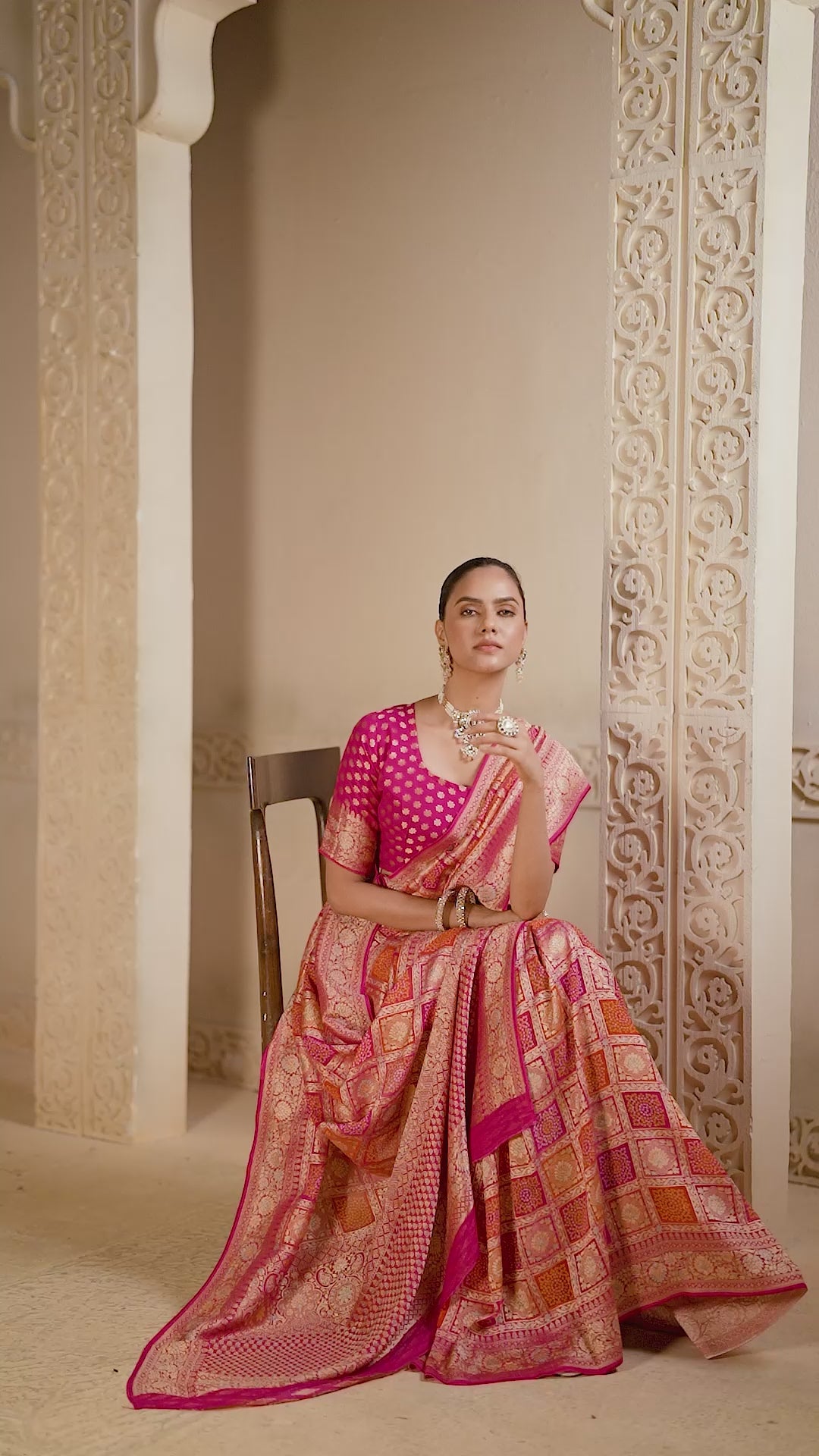 Premium Peachy Pink Saree – Stylish & Sophisticated